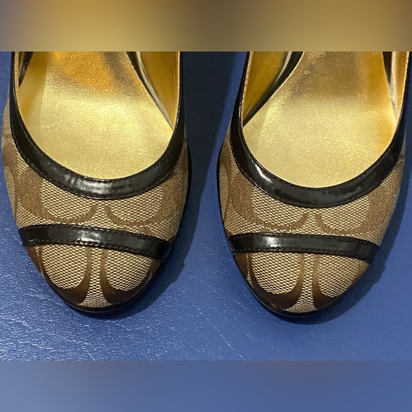 Coach KerryAnn Signature C brown wedge heels - Picture 12 of 15